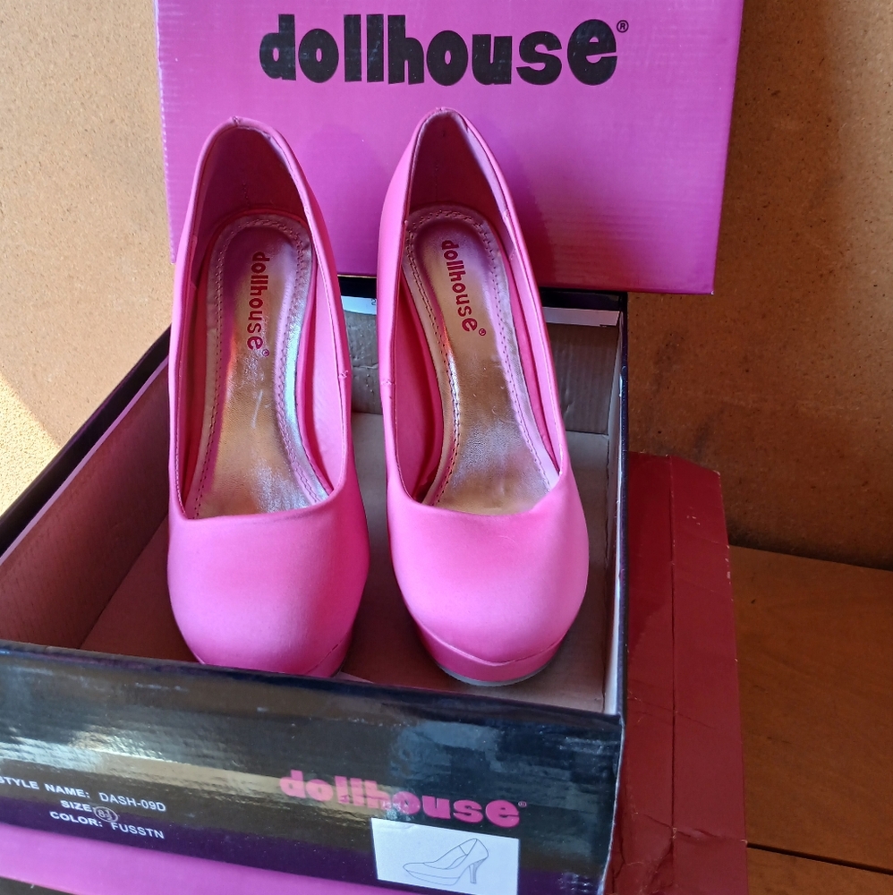 🌺🌼 👠👠 Dollhouse Pink Satin Women's Shoes - Name your price